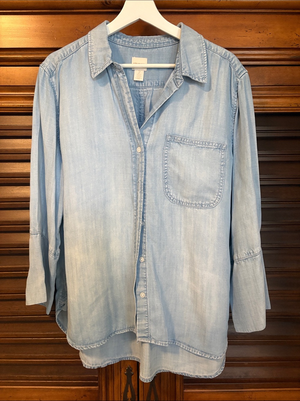 Chico's Light Blue Denim Button-Front Blouse Size 2 (Large)